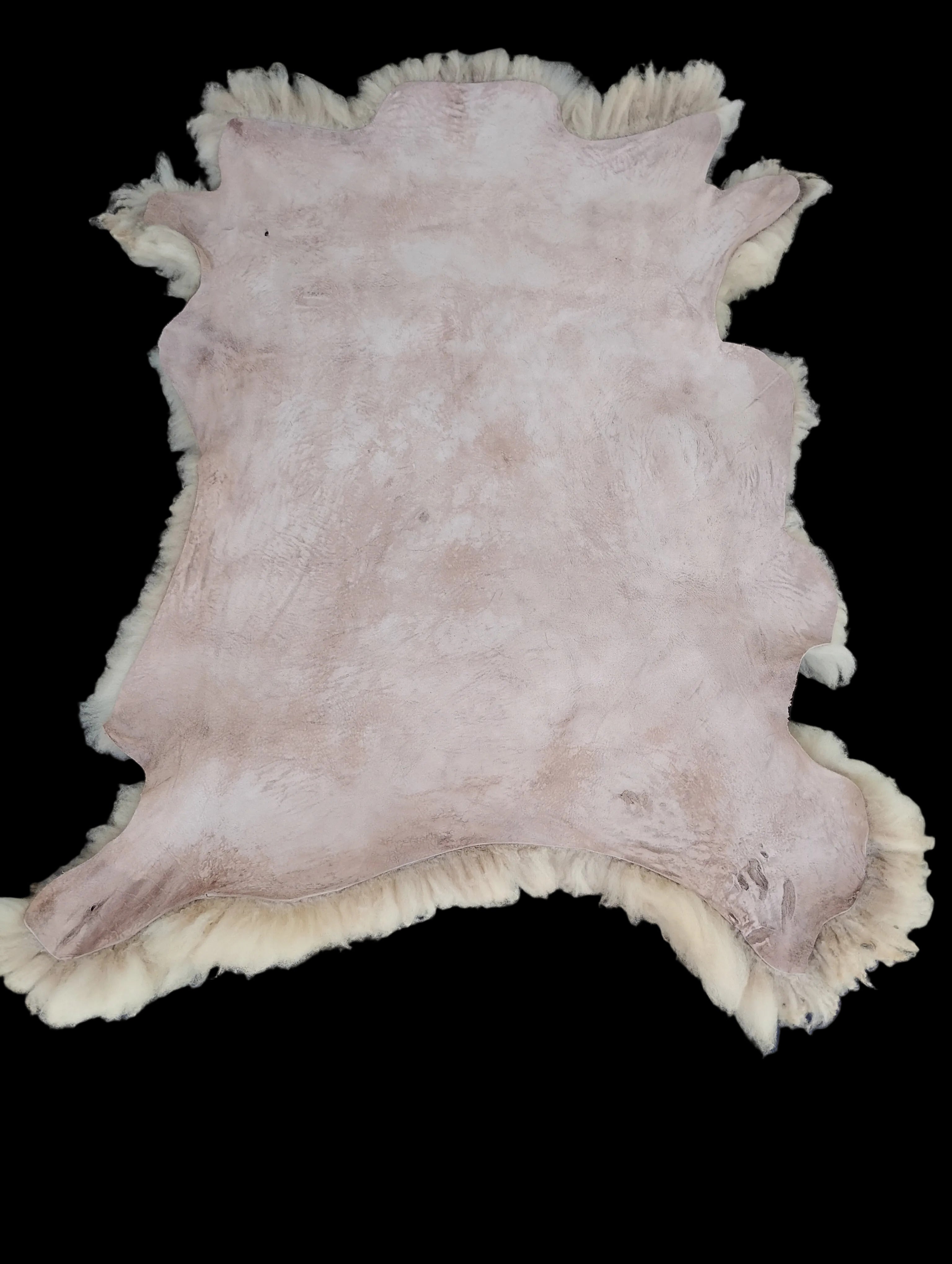 Bark tanned sheepskin 45 x 34 / dense wool 2/3 inch