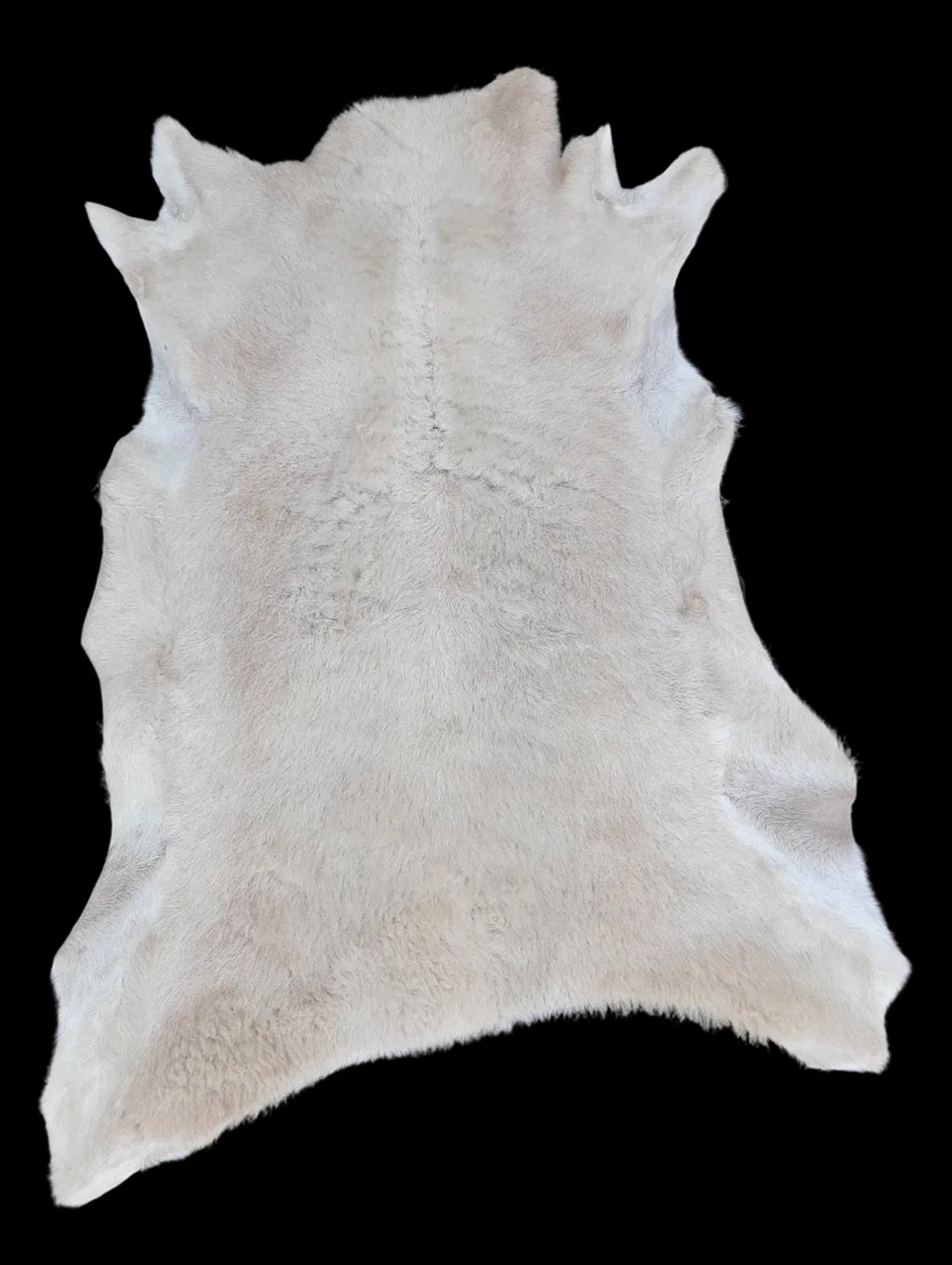 Bark tanned sheepskin 38 x 26 / silky hair
