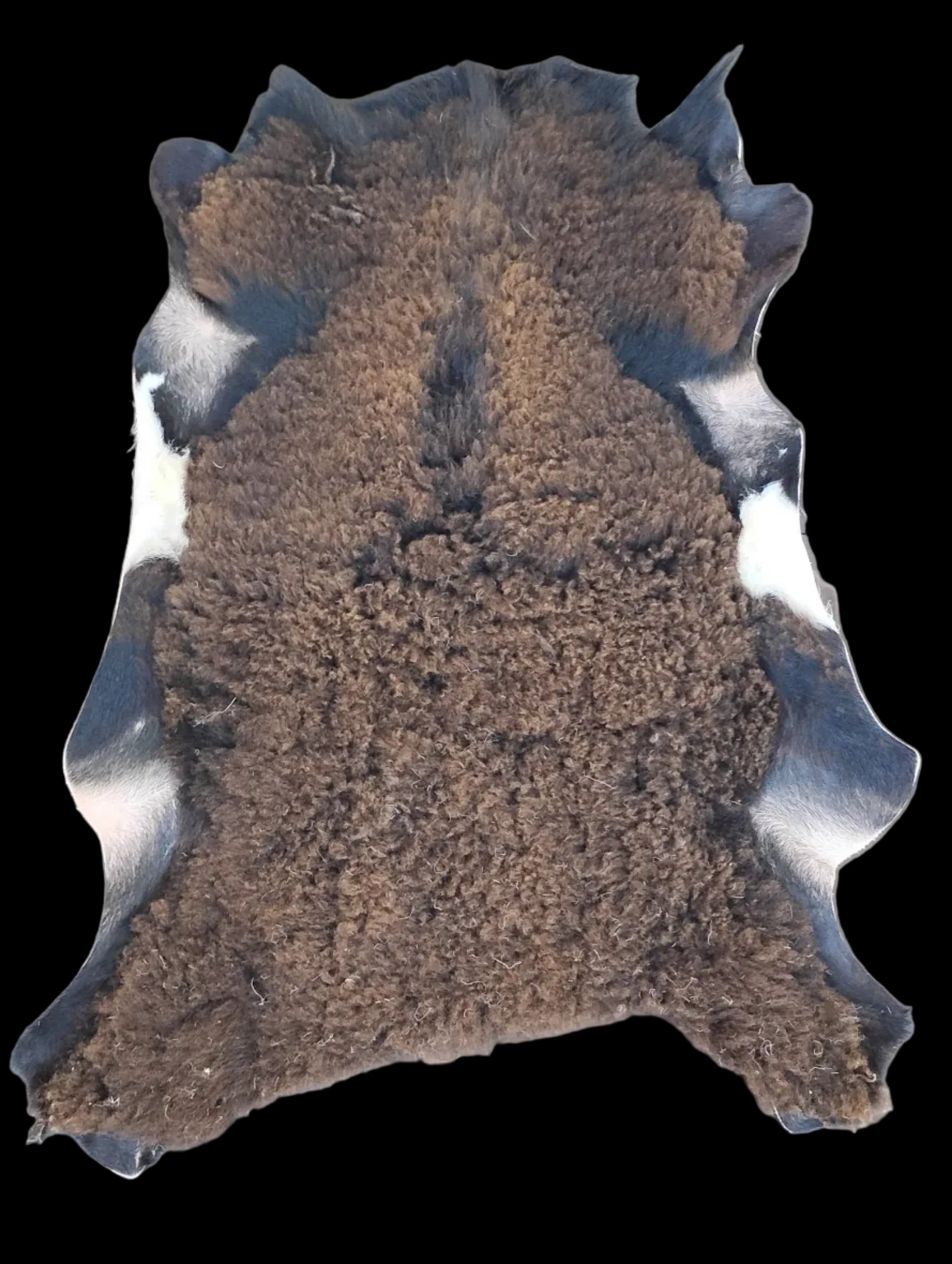 Bark tanned sheepskin 34 x 24 / silky wool and hair