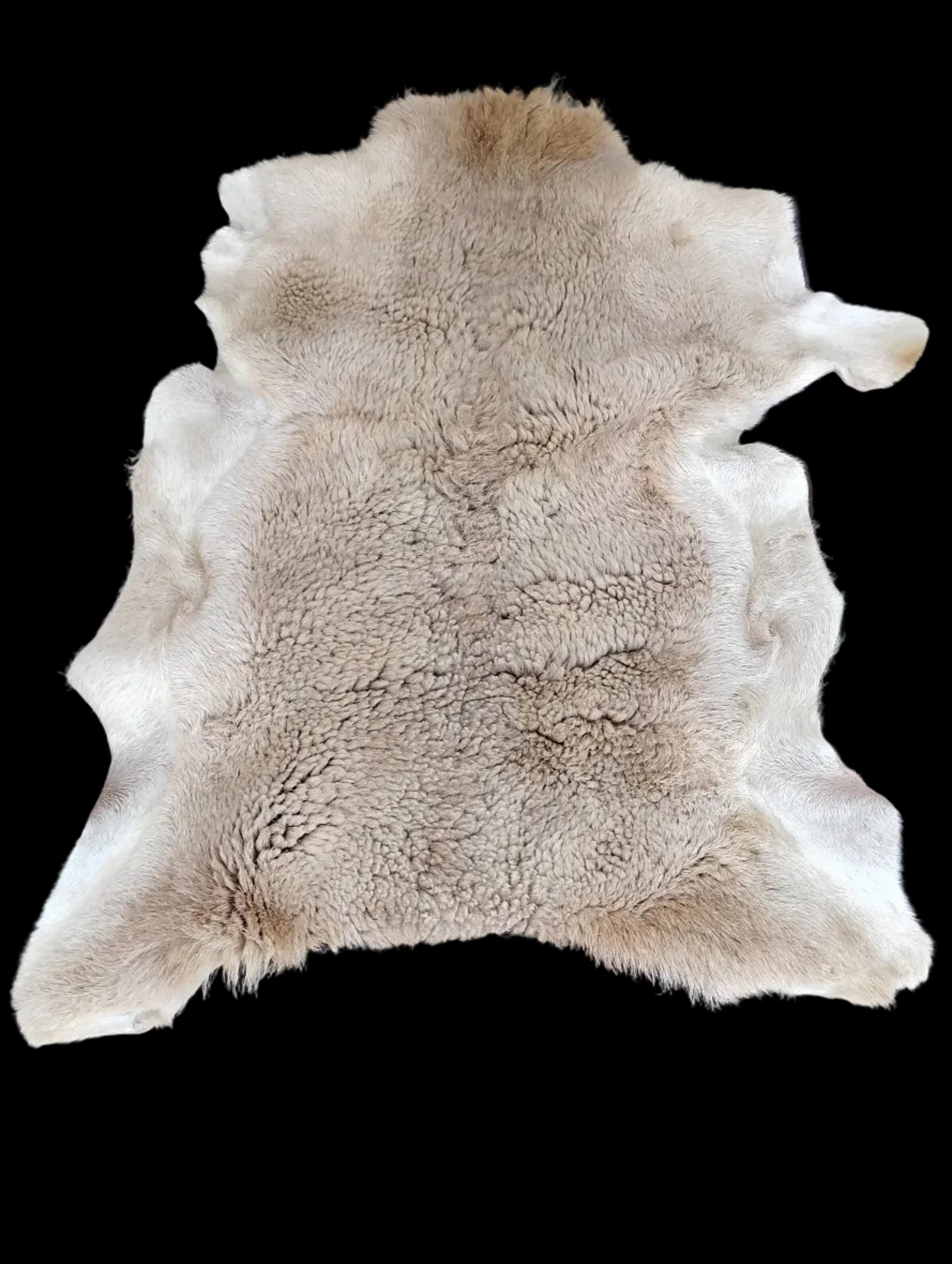 Bark tanned sheepskin 34 x 27 / 1.3 inch hair