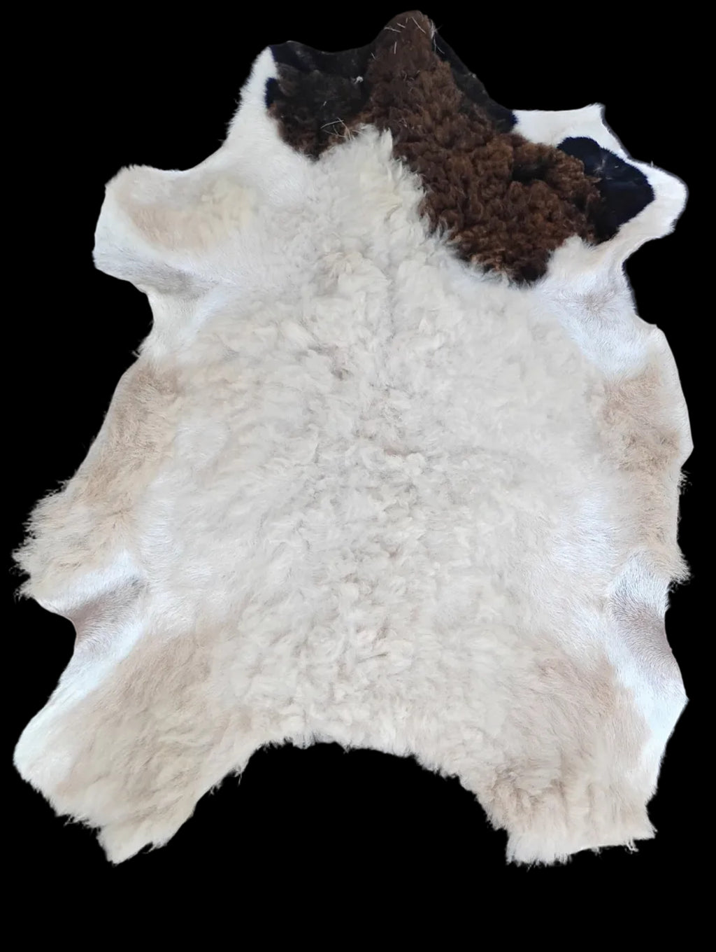 Bark tanned sheepskin 34 x 27 / short soft hair wool mix