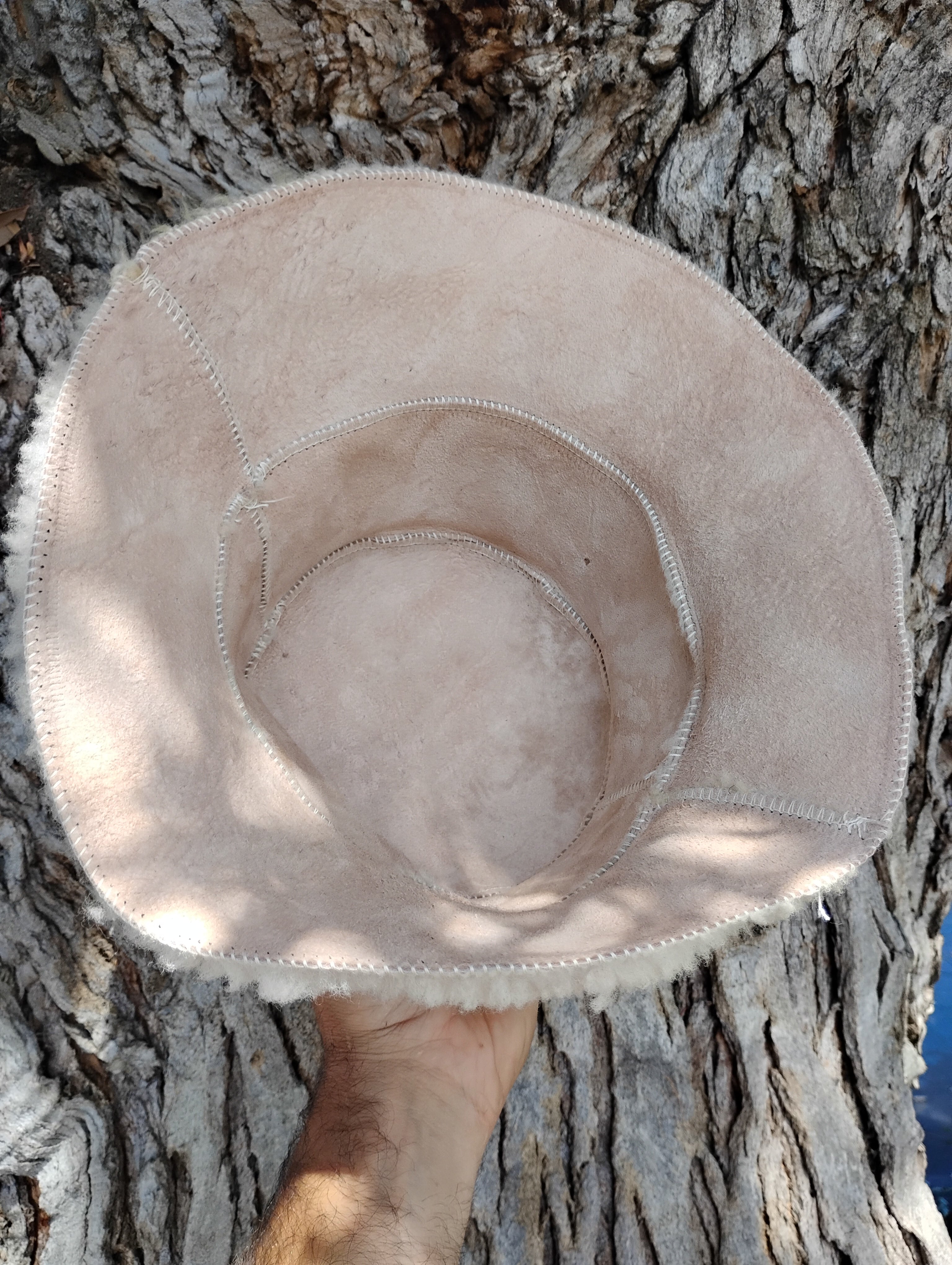Bucket hat reversible snug fit head circumferance 22.5 inches