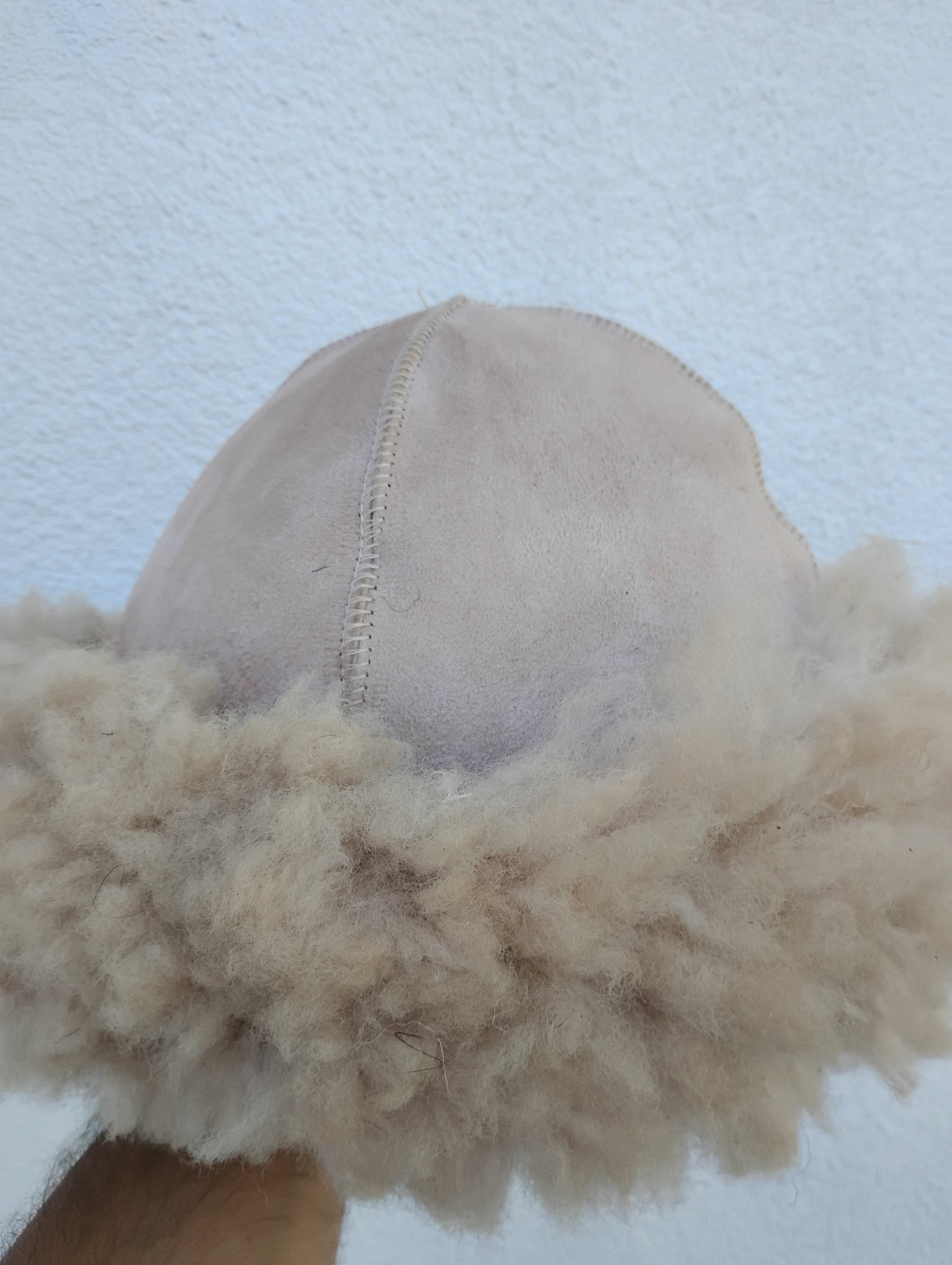 Classic hat wool side in sizing  snug on 23 inch head