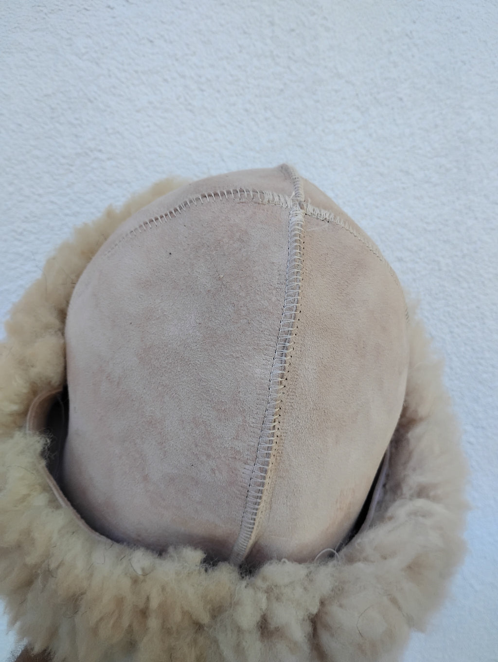 Classic hat wool side in sizing  snug on 23 inch head