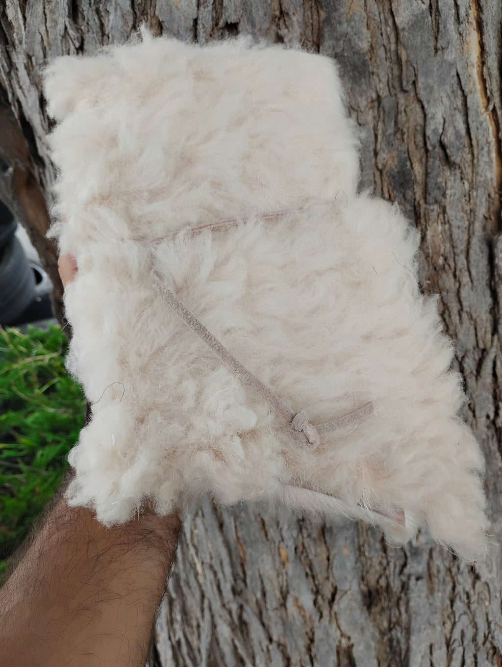 Bark Tanned Sheepskin Journal – 12×9 Refillable