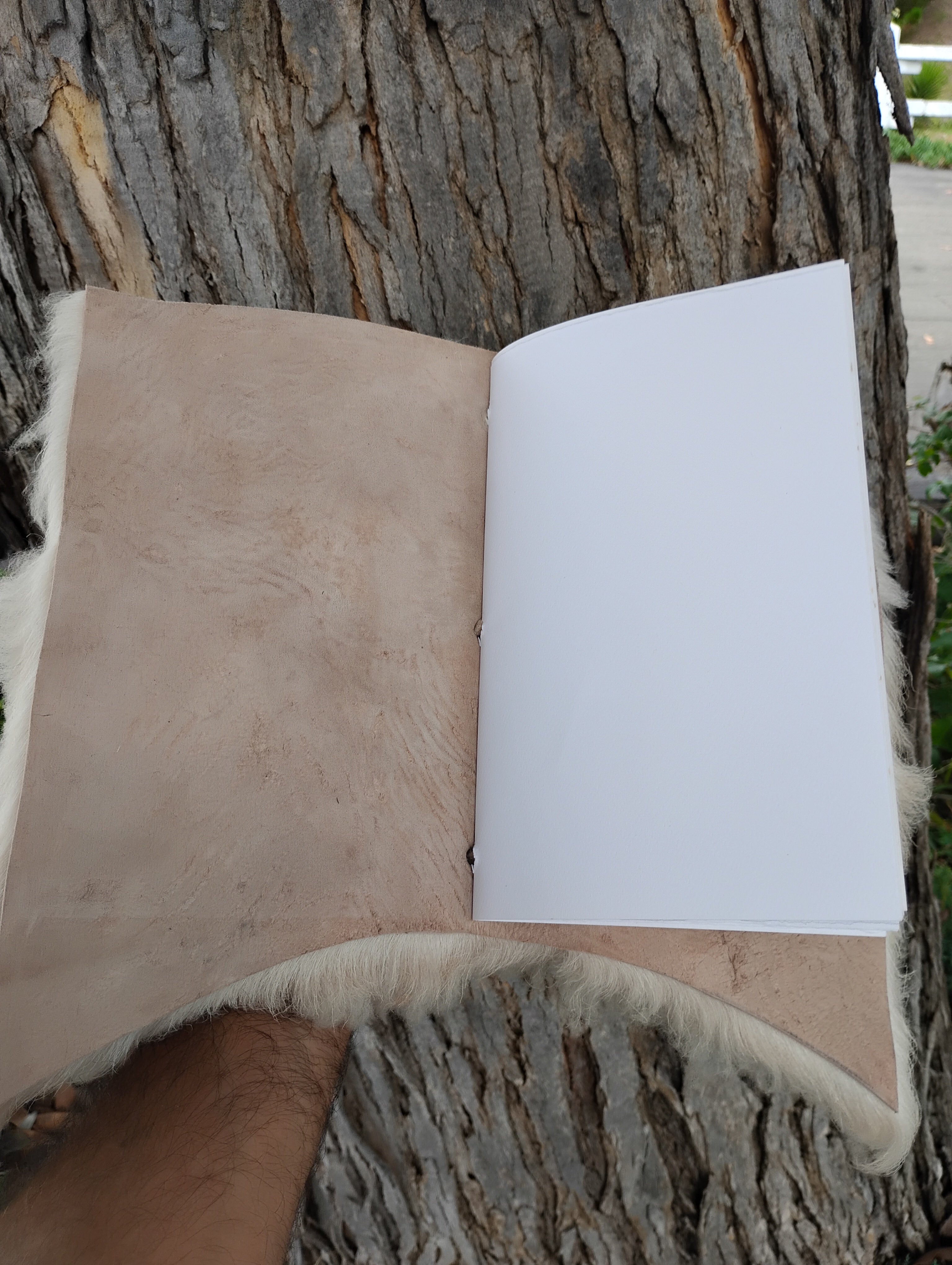Bark Tanned Sheepskin Journal – 12×9 Refillable