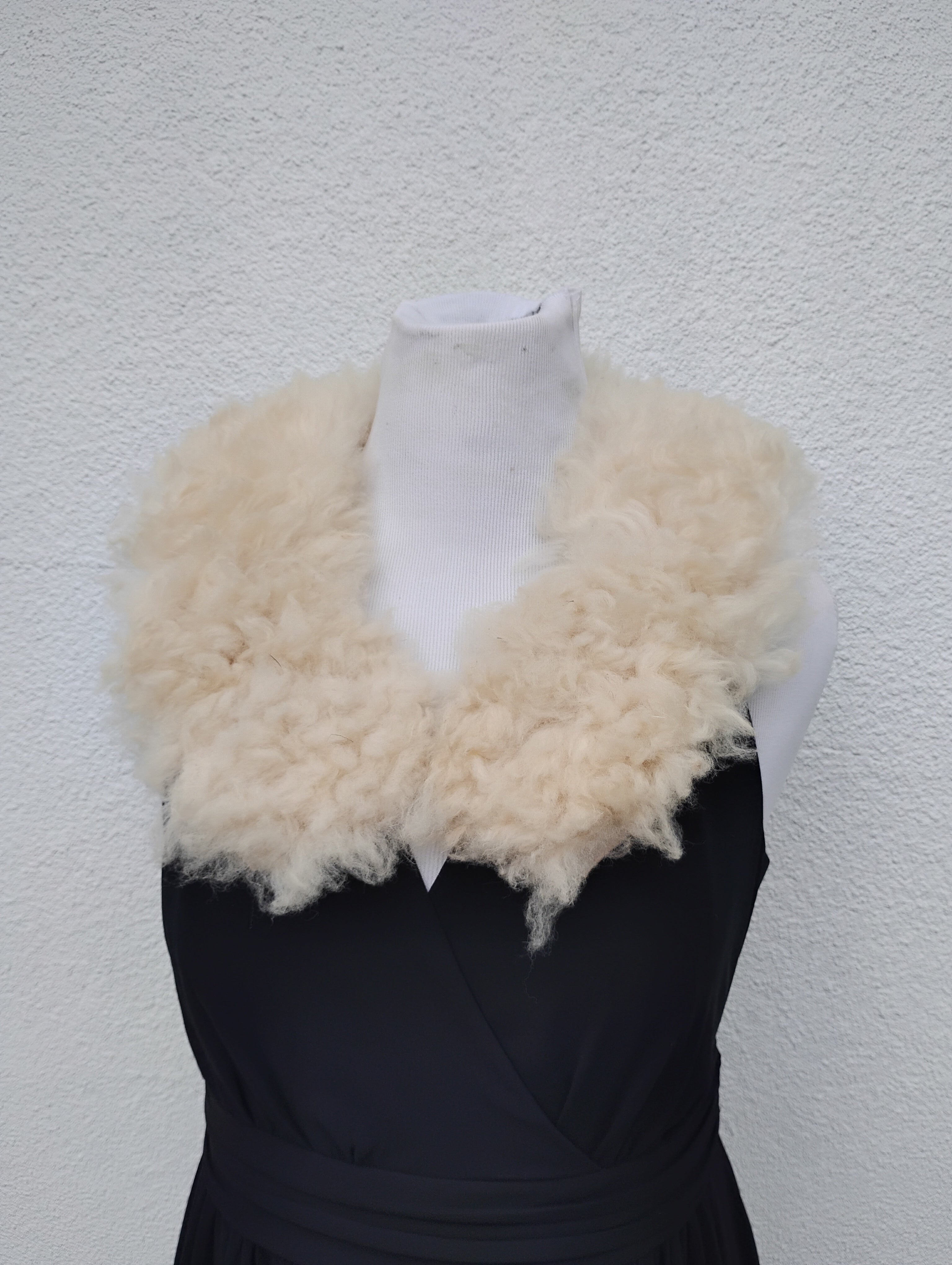 Sheepskin shawl 1.5inch silky wool