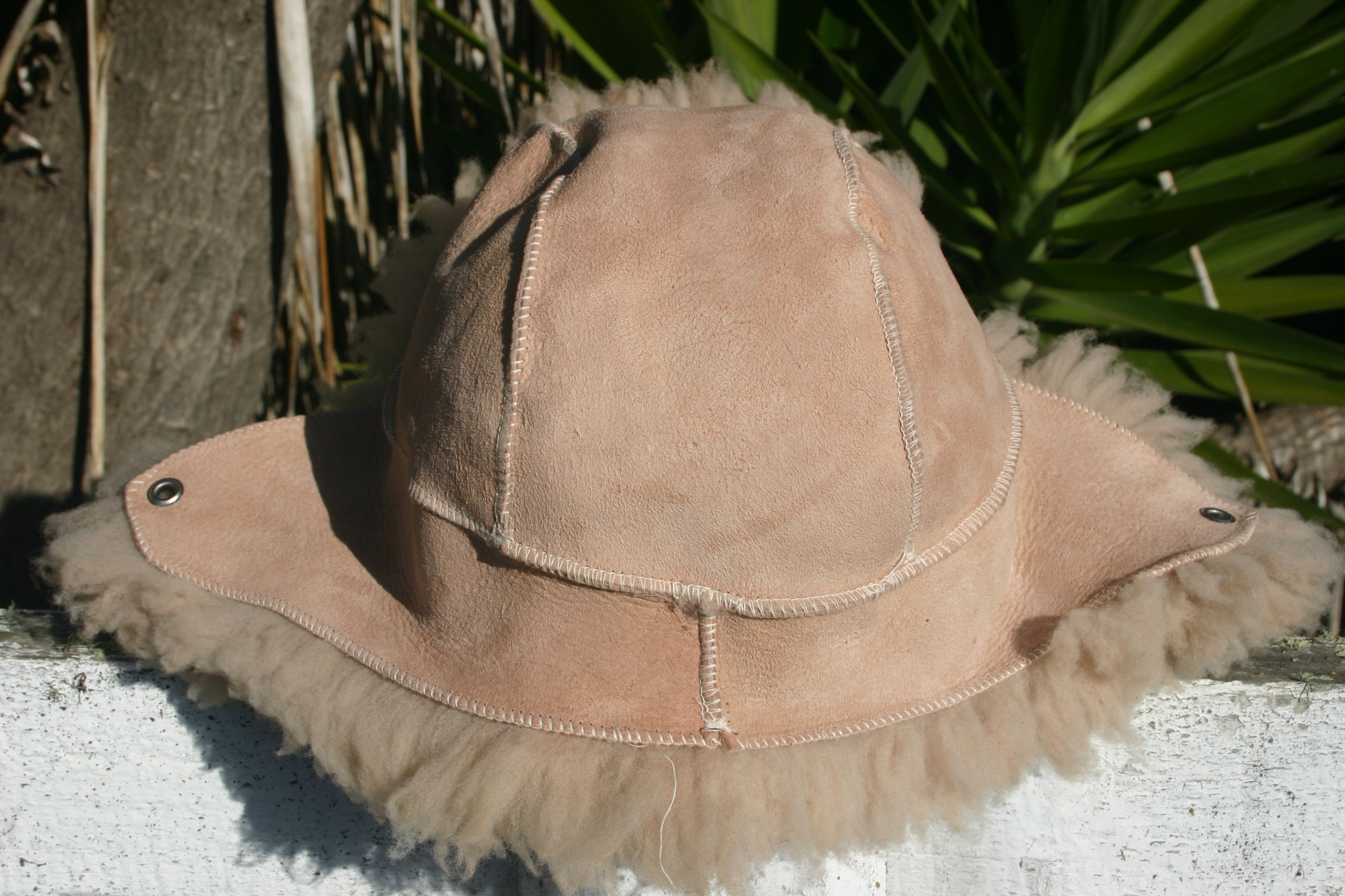 B3 Style hat