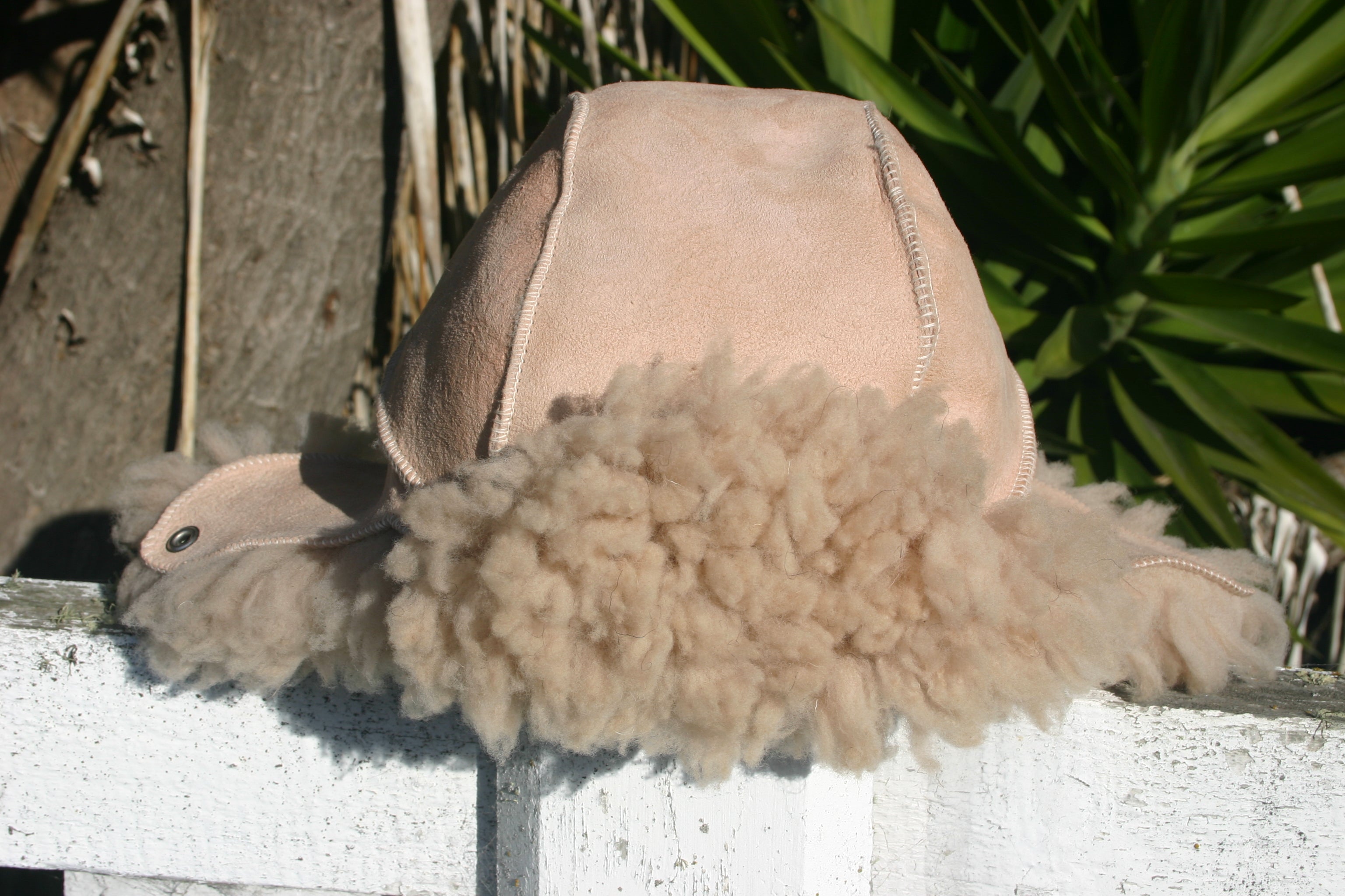 B3 Style hat