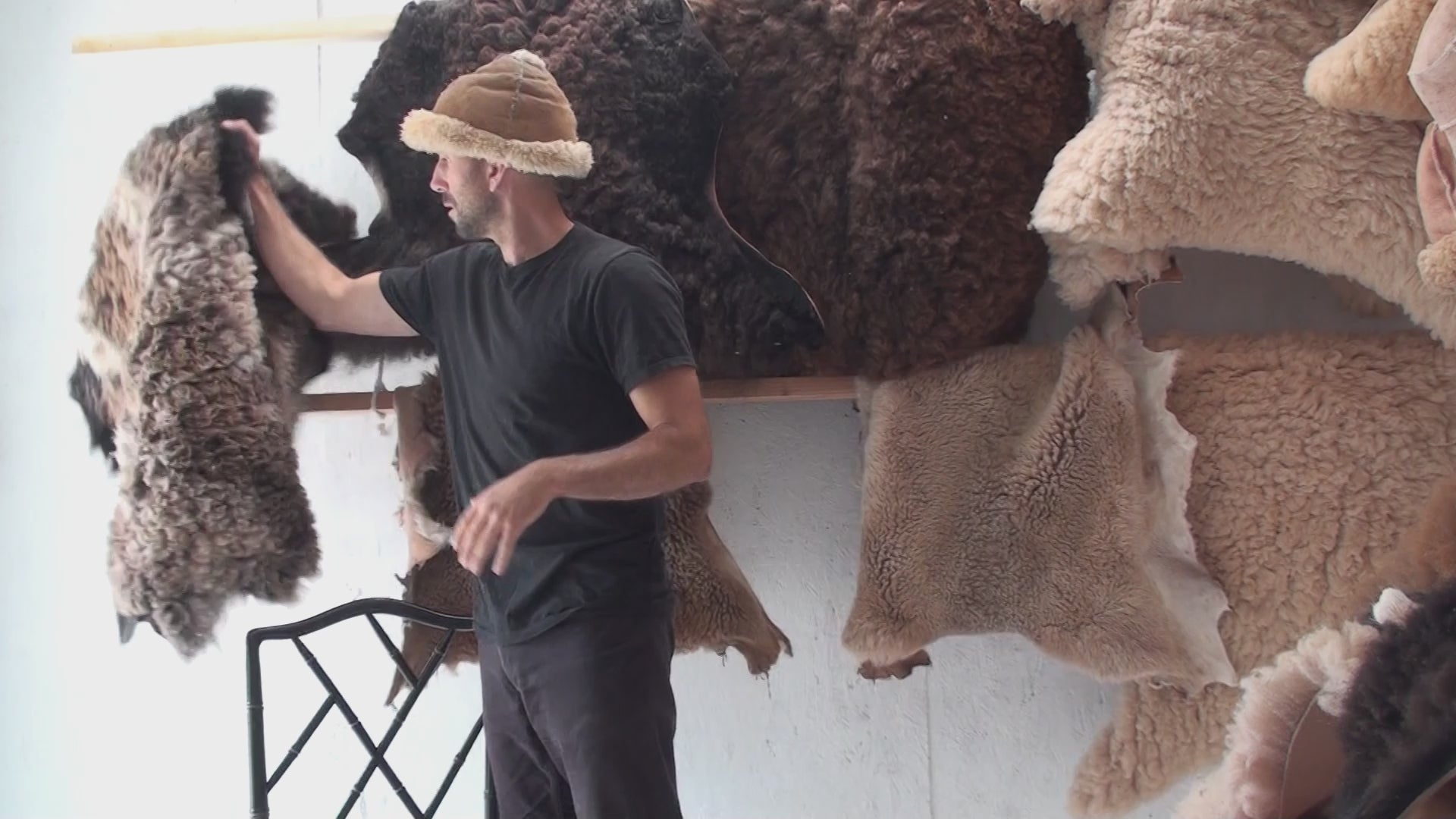 Whole sheepskin 38 x 30 / 2inch fiber